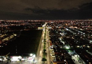 Estrena luminarias la Prolongación de la 14 Sur