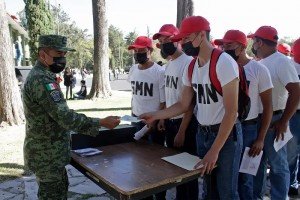 15 de octubre, fecha límite para tramitar cartilla del SMN: SGG