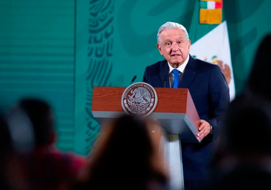 AMLO desea suerte a la delegación nacional en JO