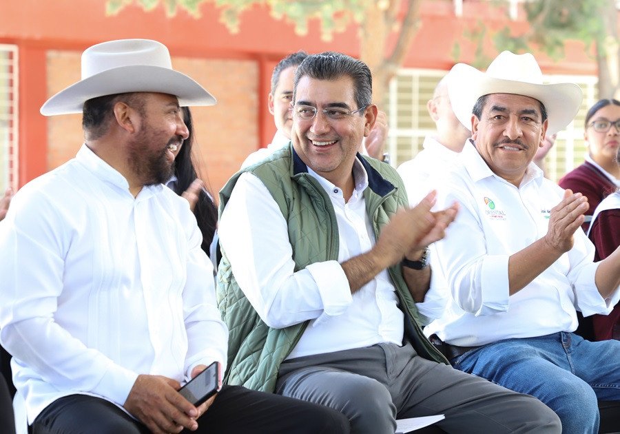 Invertir recursos en educaci&oacute;n: doble valor por aplicarse en las siguientes generaciones, sostiene Sergio Salom&oacute;n