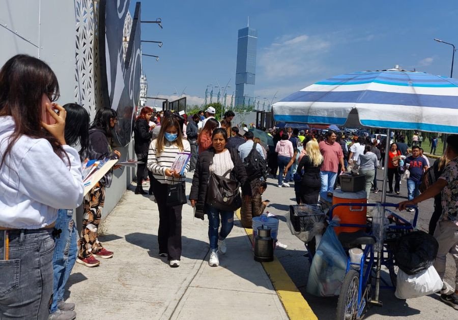Examen de Admisi&oacute;n BUAP reactiva econom&iacute;a alrededor de CU