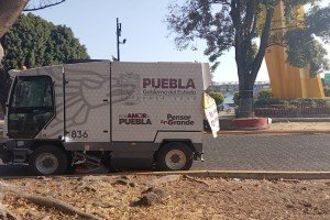 Fortalece Gobierno de Puebla barrido mec&aacute;nico en el Centro Hist&oacute;rico