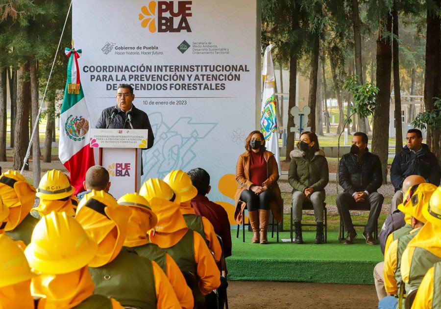 Fortalece Gobierno de Puebla estrategias para cuidar medio ambiente y combatir incendios