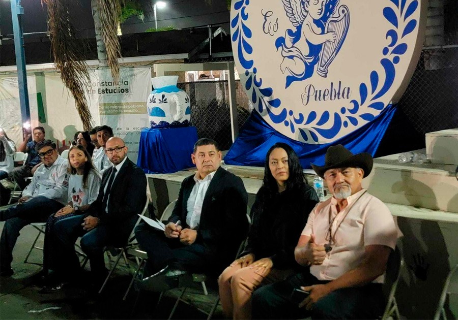 Armenta presenta nueva Mi Casa es Puebla a comunidad migrante