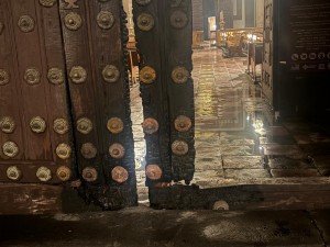 Condena Gobierno de Puebla hechos vand&aacute;lidos en la catedral