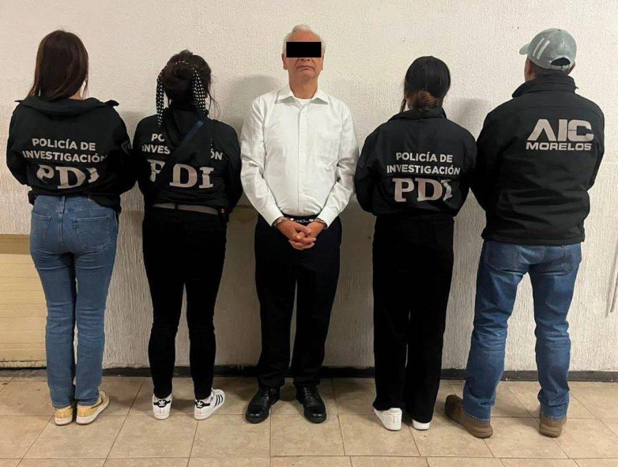 Esposa de exdirector de Pemex le otorga el perd&oacute;n; jueza mantiene proceso por violencia familiar