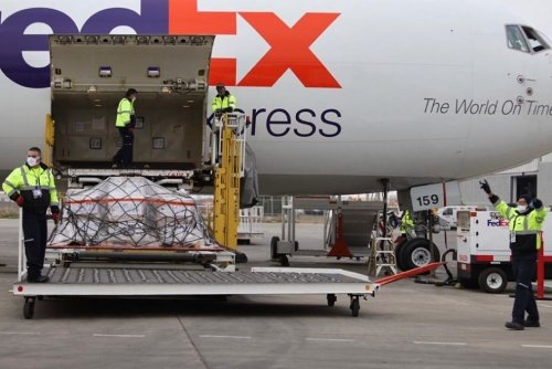 SRE enviará avión para repatriar cenizas de cientos de migrantes