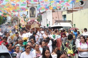 Festejo a la Santa Cruz en Huaquechula, un fervor de más de dos siglos