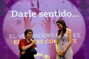 La BUAP fortalece el empoderamiento femenino con conferencia de Paola Rojas