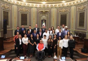 Rinden protesta diputadas y diputados de la LXI Legislatura