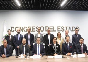 Aprueban exhorto para que municipios instalen comités de obra pública