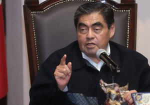 Gobierno no entregará notarías como compensaciones: Barbosa