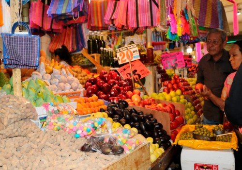 La inflaci&oacute;n anual llega a 4.76% en octubre, suben precios de electricidad y alimentos