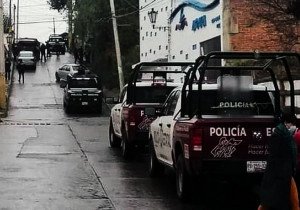 Emboscada de huachicoleros deja un policía estatal muerto y dos heridos