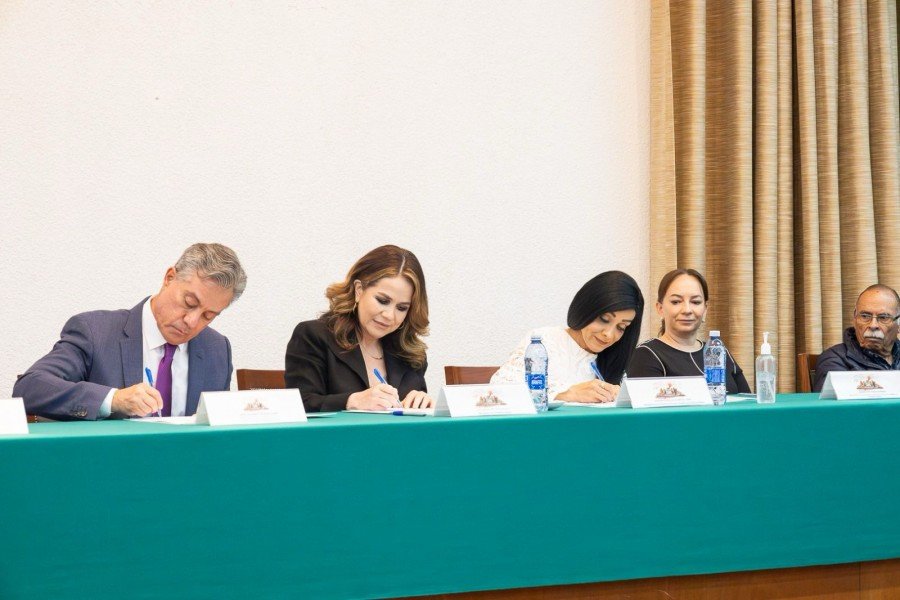 Firman convenio por entornos laborales con enfoque de derechos humanos