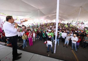 Armenta va por la reorganizaci&oacute;n de 5 Centrales de Abasto en el estado