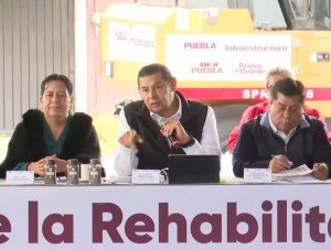 Armenta acusa a gobiernos panistas de heredar deuda y deterioro en Puebla