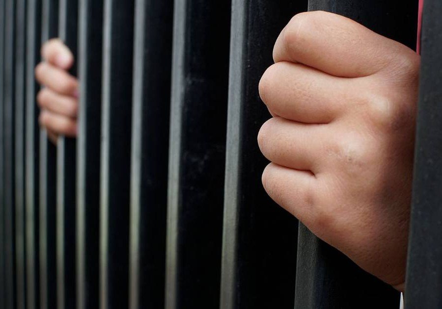 Sentencian a sujeto por extorsión en Puebla capital