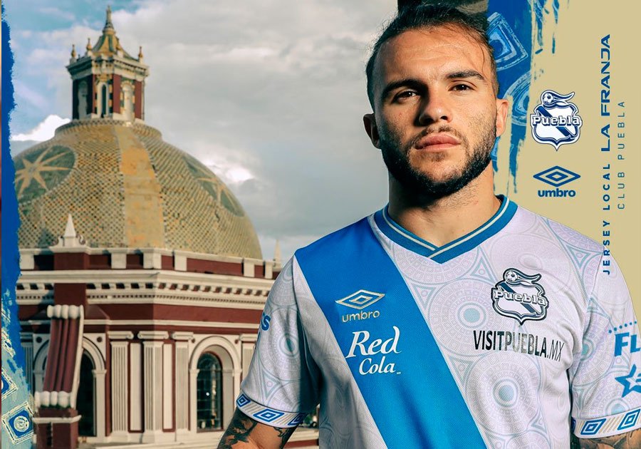 Presentan nueva camiseta del Puebla