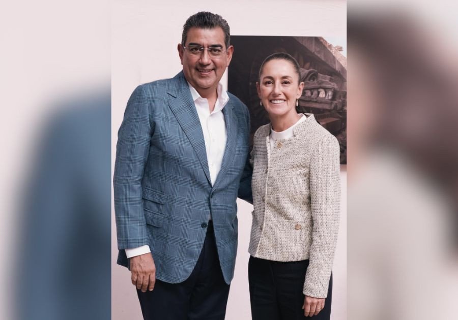 Mantiene reunión Sergio Salomón con Sheinbaum