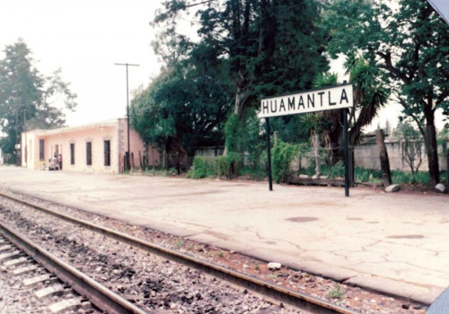 Tlaxcala recibe la donación de 10 antiguas estaciones de ferrocarril