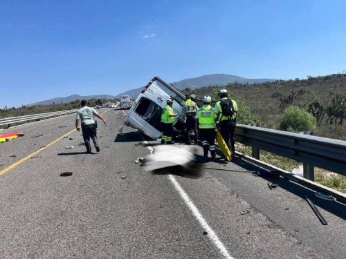 Gobierno de Puebla lamenta accidente en Cuacnopalan-Oaxaca; entre las v&iacute;ctimas hay docentes poblanos