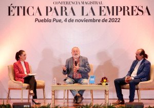 Imparte Fernando Savater conferencia Ética para la Empresa