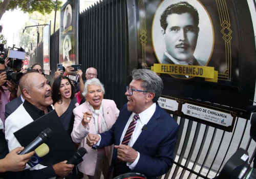 Monreal y S&aacute;nchez Cordero se avientan &lsquo;palomazo&rsquo;
