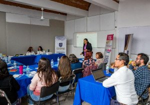 Personal del SMDIF Puebla se capacita para participar en juicios orales