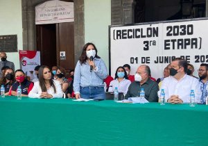 Prevén SMADSOT y municipio de Zacatlán reciclar 10 toneladas de componentes