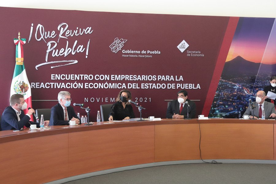 Construcci&oacute;n de una pol&iacute;tica industrial a largo plazo, acuerda MBH con empresarios