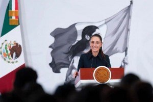 Claudia Sheinbaum celebra m&aacute;s de 18 millones de pasajeros en AIFA y Mexicana