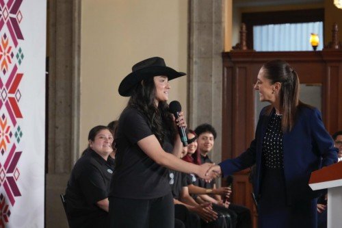 Con M&eacute;xico Canta, los j&oacute;venes cantan por la paz y contra las adicciones: Claudia Sheinbaum
