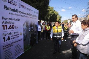 Acompa&ntilde;ado por vecinos, gobernador Armenta supervisa avance del 60% en repavimentaci&oacute;n de la 24 Sur