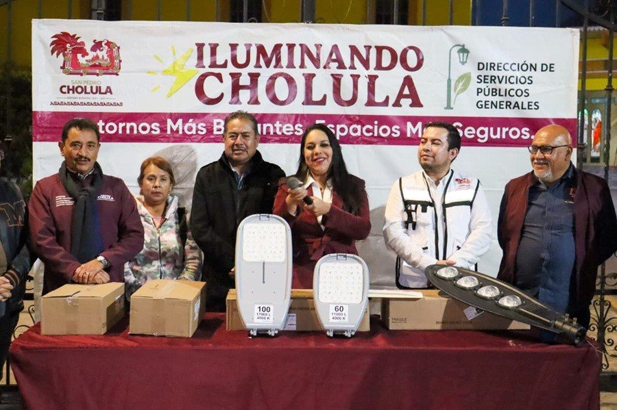 Contin&uacute;a Tonantzin Fern&aacute;ndez con la modernizaci&oacute;n de luminarias en San Pedro Cholula