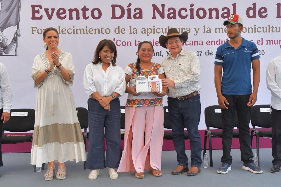 Conmemoran el Día Nacional de las Abejas con billete de Lotería y apoyos a meliponicultoras mayas