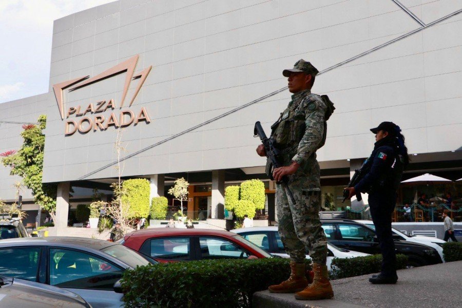 C&oacute;mo operan los ladrones en supermercados de Puebla: roban celulares y vac&iacute;an tarjetas