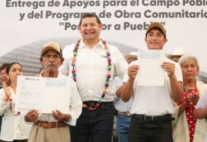 Infraestructura carretera y obra comunitaria construyen bienestar en Huatlatlauca: Armenta Mier