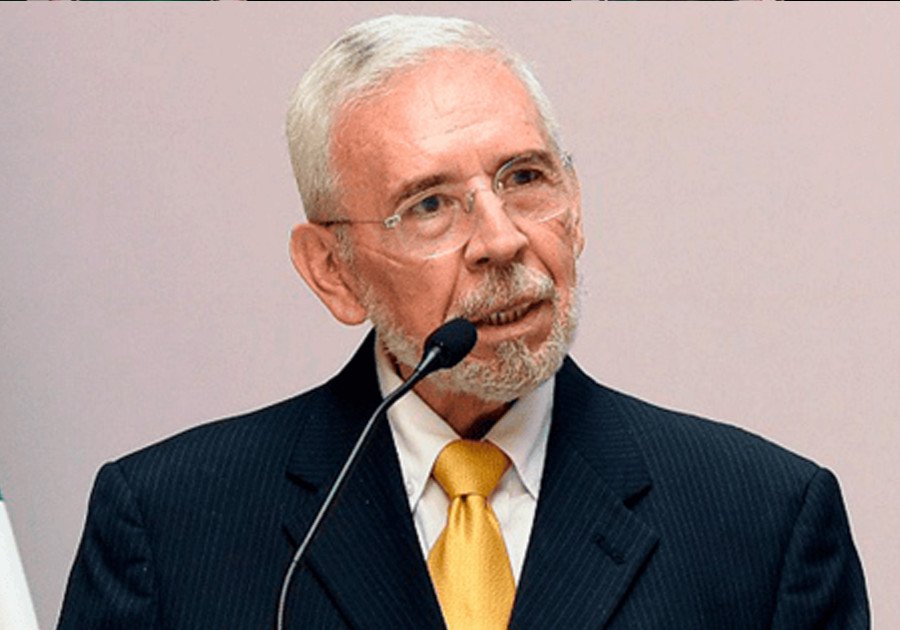 AMLO externa su tristeza por la muerte de Jorge Arganis D&iacute;az Leal