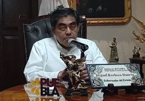 El pueblo y no el secretario de Gobernación decidirá candidato de Morena en Puebla: Barbosa