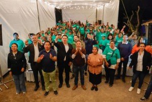 Gobierno de Puebla e Iberdrola México iluminan comunidades rurales con paneles solares