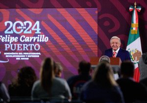 Refinerías, necesarias para la autosuficiencia en combustibles, afirma AMLO