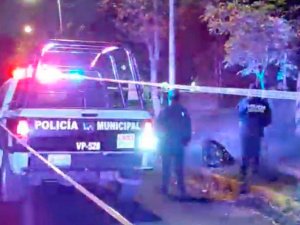 Detienen a sujeto con dos cabezas humanas