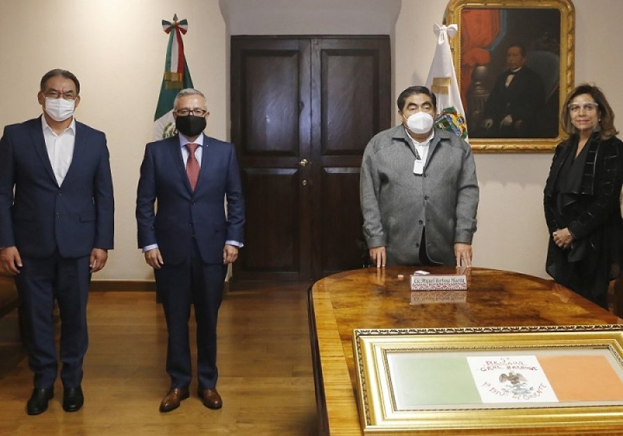 El gobernador aborda detalles del traslado de la SEP Federal a Puebla