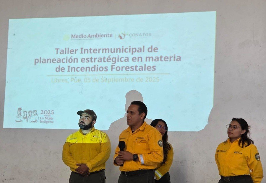 Xiutetelco fortalece su capacidad de respuesta contra incendios forestales con participación en taller intermunicipal