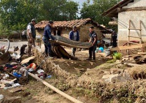 Protección Civil y Fuerzas Armadas trabajan en zonas afectadas por lluvias