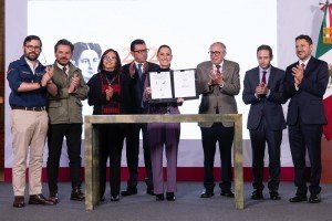 Firma Sheinbaum decreto para la creaci&oacute;n de 12 mil 750 nuevos consultorios de atenci&oacute;n primaria; entran en operaci&oacute;n en enero&nbsp;
