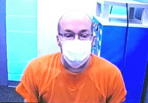 Farmac&eacute;utico destruy&oacute; vacunas por temor a mutaciones