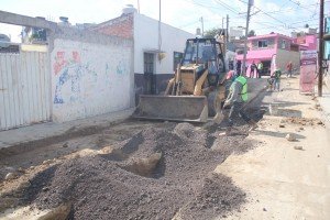 Supervisa Gobierno de Pepe Chedraui construcción de red de alcantarillado sanitario en la Junta Auxiliar Ignacio Romero Vargas