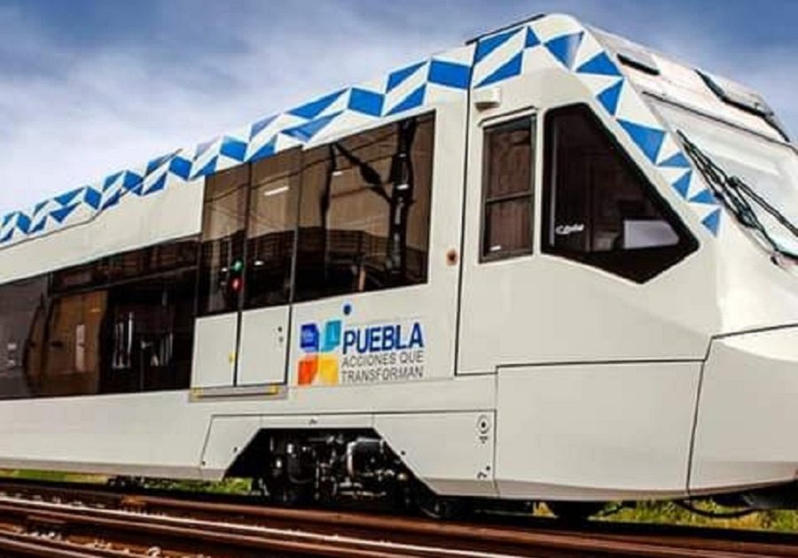 Tren tur&iacute;stico